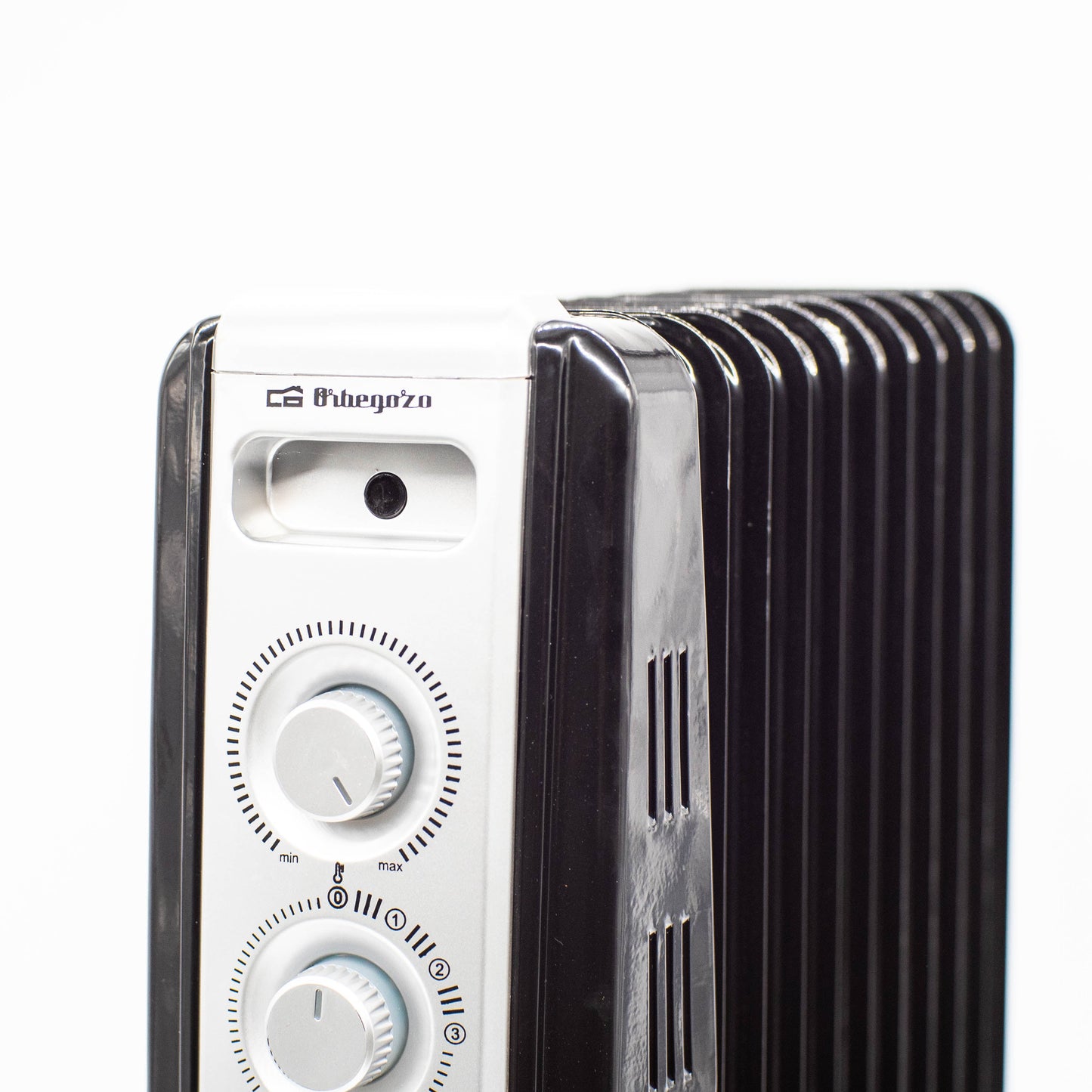 Aukščiausios kokybės alyvos radiatorinis tepalinis šildymas - 2500 W (B-Ware) - avarinis šildymas - tepalinis šildymas