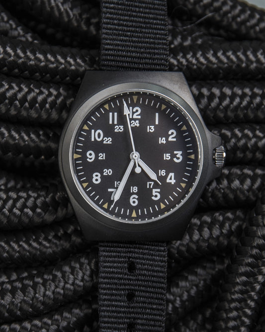 Armijos laikrodis JAV stiliaus juodo plieno su nailoniniu dirželiu, kvarciniu mechanizmu